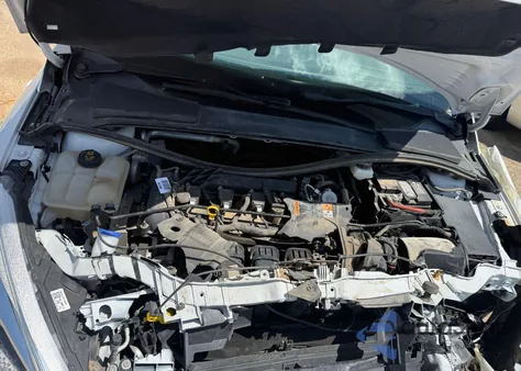 2018 Ford Focus Se from USA, damaged, VIN 1FADP3F2XJL327521